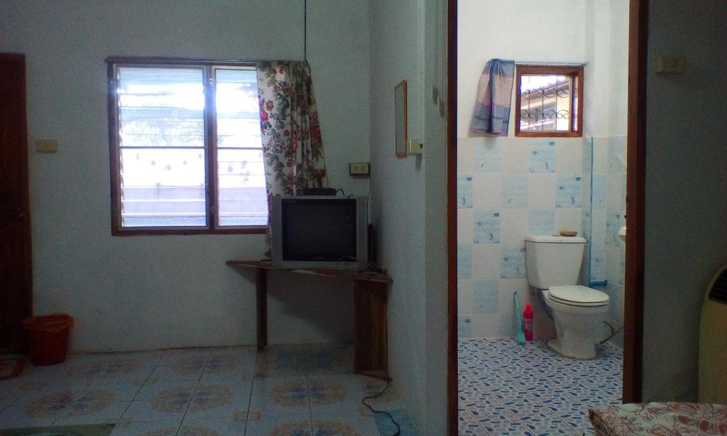 Cheap Sleep Apartment Phayao Luaran gambar